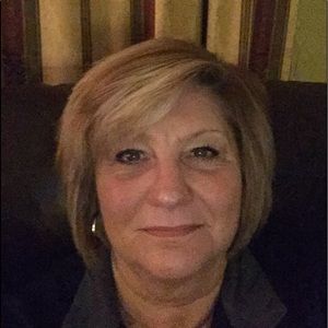 Meet your Posher, Karon